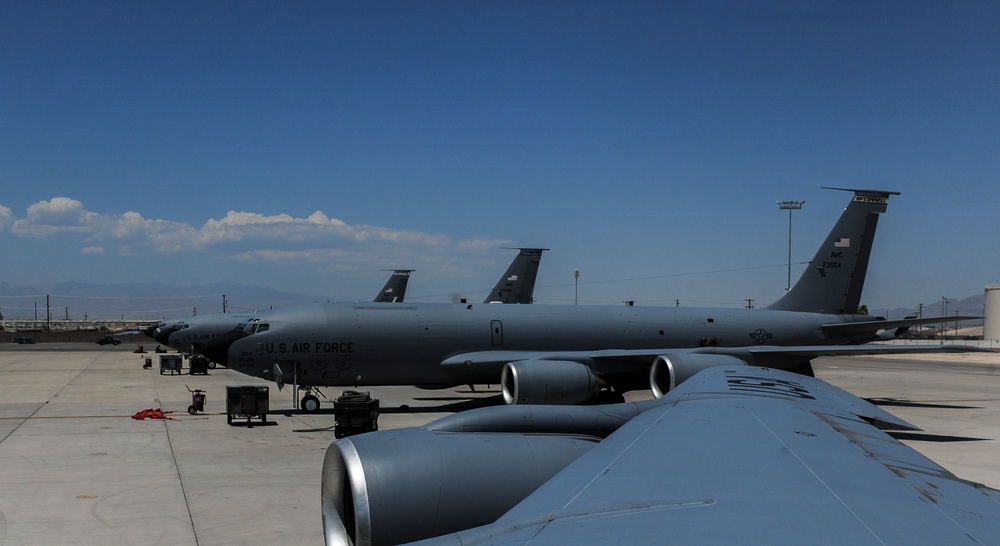 KC-135 Stratotanker: Refueling Red Flag
