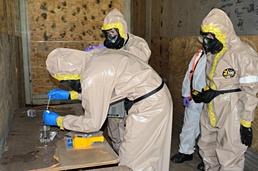 U.S. CBRNE Unit, Allied Nations Train in Canada