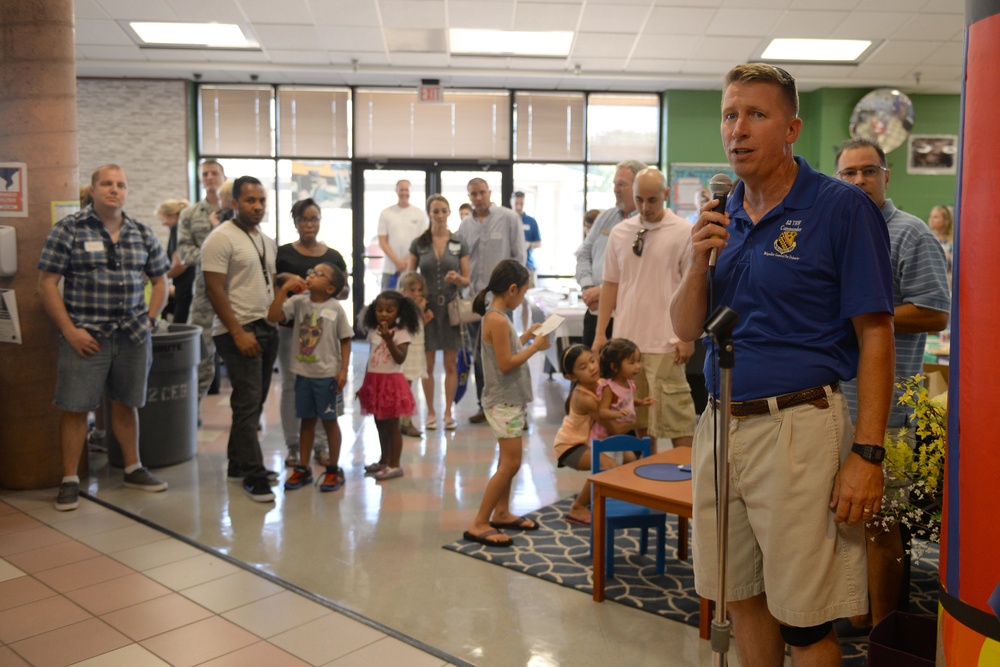 Family picnic welcomes new Sheppard families