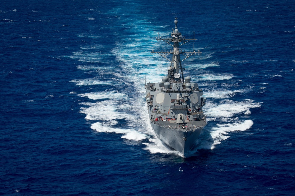 Forty Ships and Submarines Steam in Close Formation During RIMPAC - USS Howard (DDG 83)