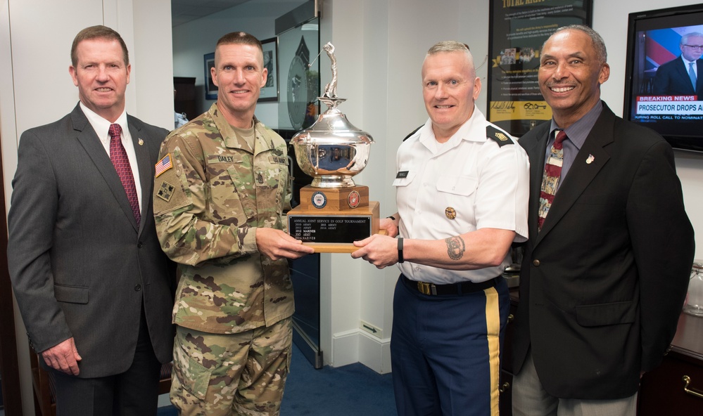 SEAC presents trophy to SMA