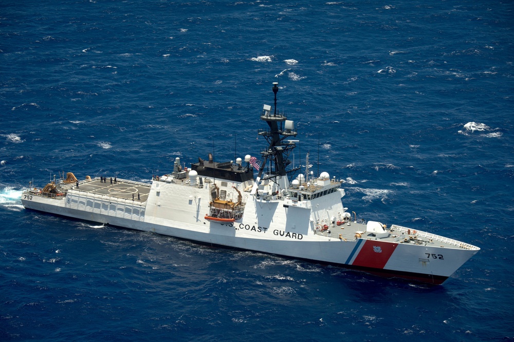 Forty Ships and Submarines Steam in Close Formation During RIMPAC - USCG Stratton (WMSL 752)