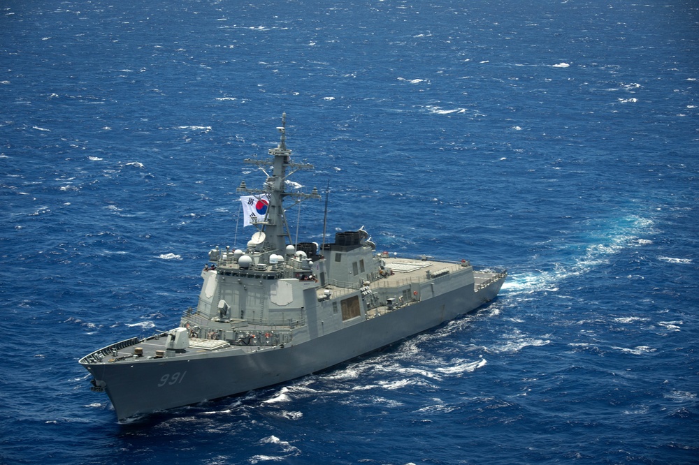 Forty Ships and Submarines Steam in Close Formation During RIMPAC - ROKS Sejong the Great (DDG 991)