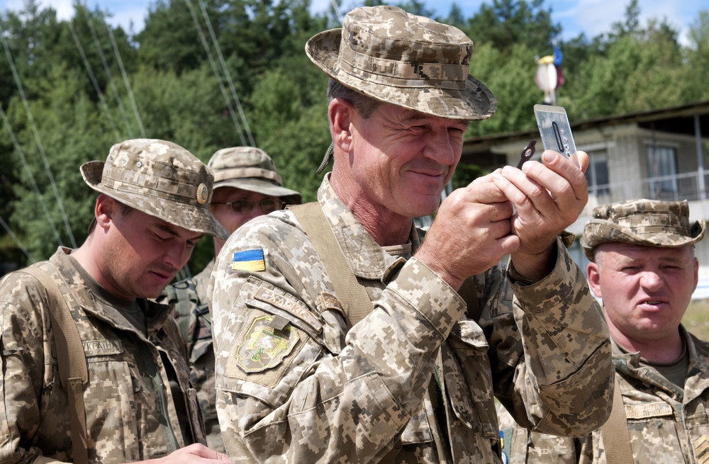 Ukrainian Soldiers take lead on instructing