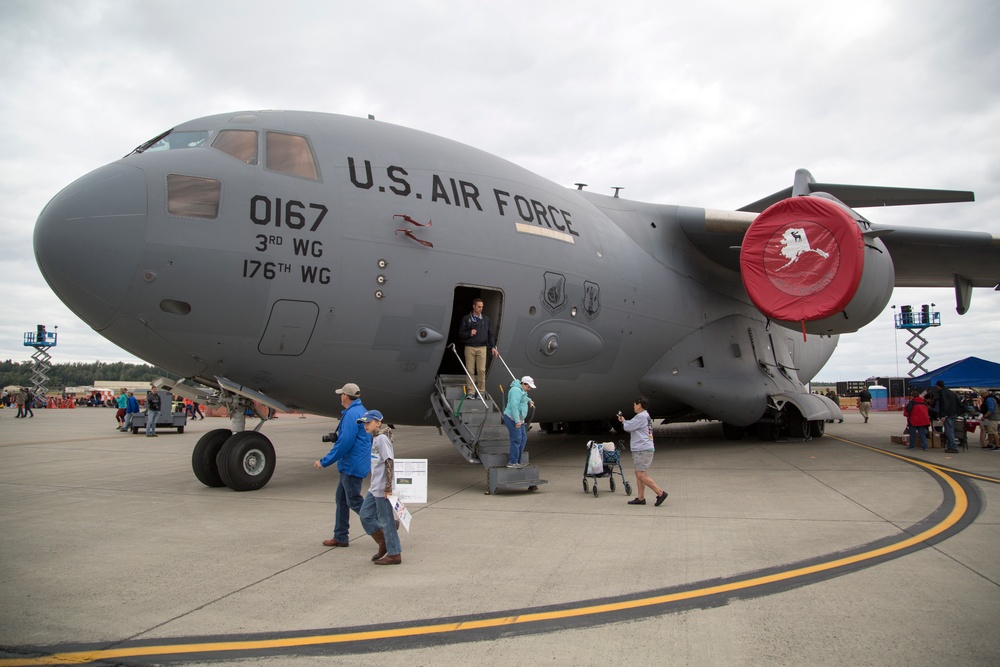 Arctic Thunder Open House 2016