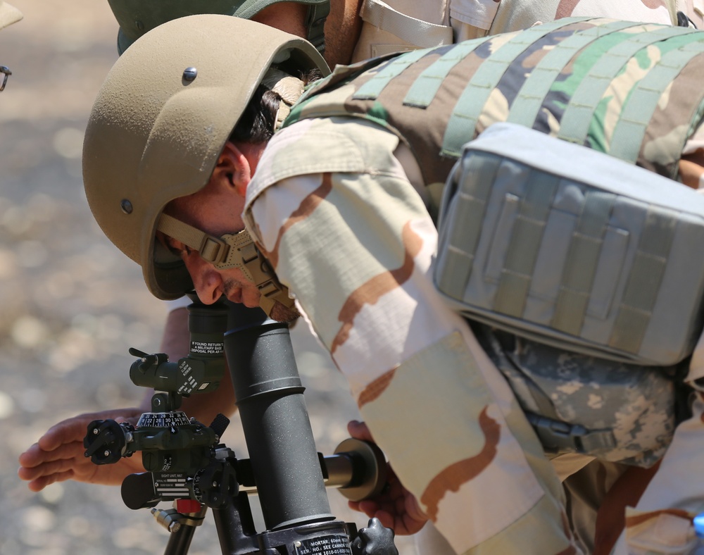 Italian trainers conduct mortar training with Peshmerga