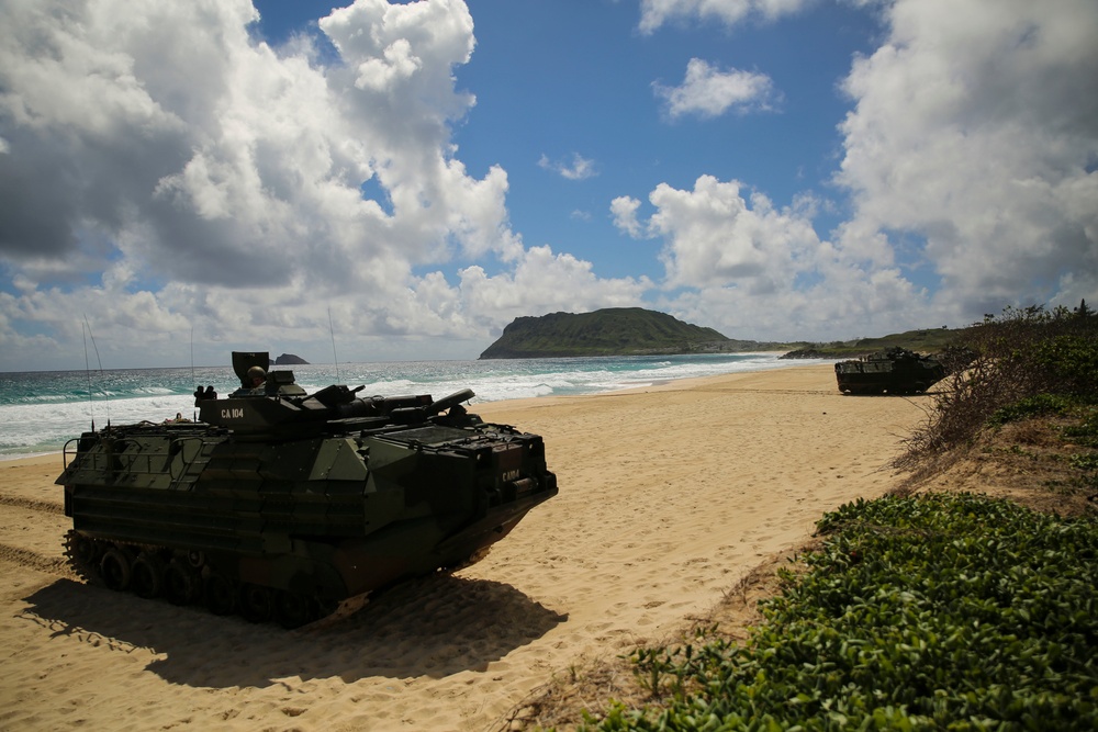 RIMPAC 16: Amphibious Assault on Marine Corps Base Hawaii