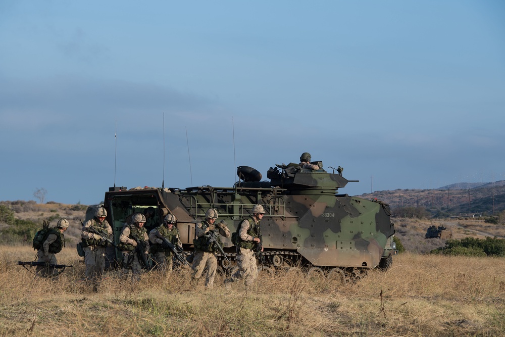 Canada Conducts NEO Training at Camp Pendleton during RIMPAC 2016