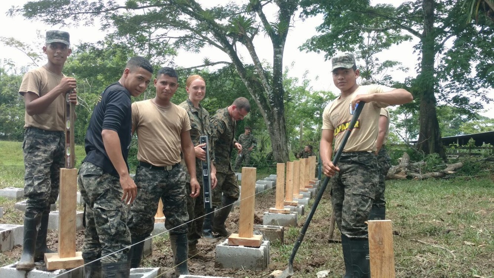U.S. Marine and Honduran Engineers begin New Projects
