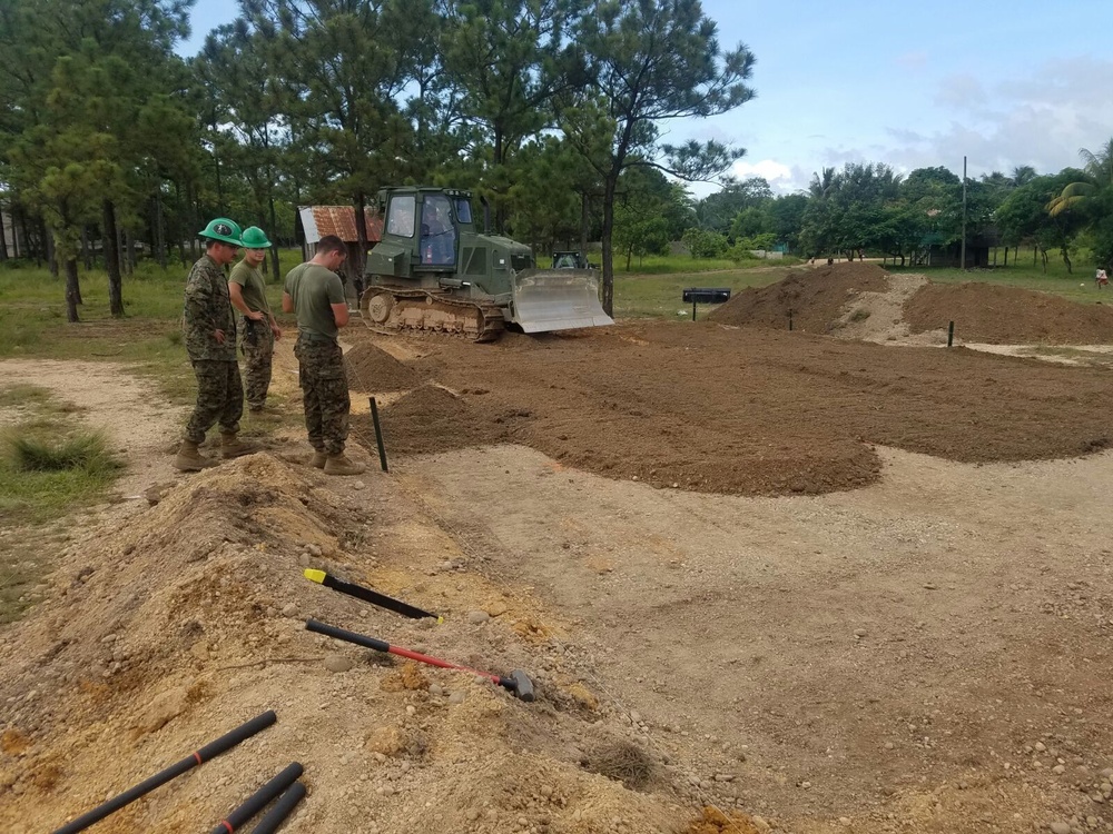 U.S. Marine and Honduran Engineers Begin New School Project