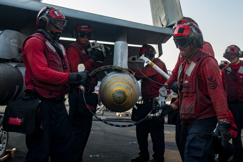 DVIDS Images USS Dwight D. Eisenhower Deployment [Image 5 of 8]