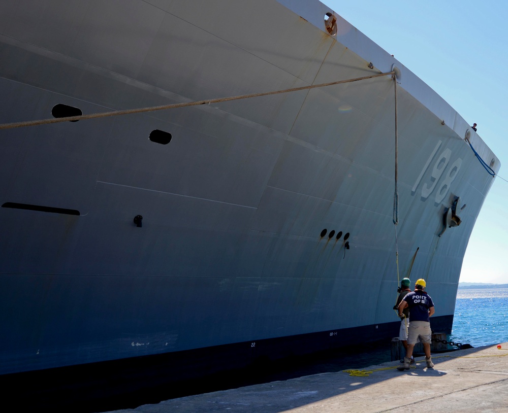 USNS Big Horn (T-AO-198) arrives in Souda Bay