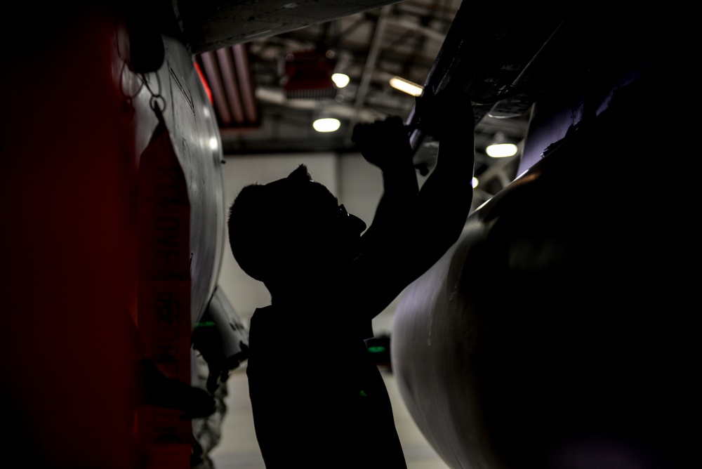 Maintainers battle for superiority