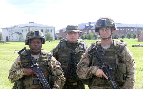 Speed and Power Soldiers go through Estonian basic training