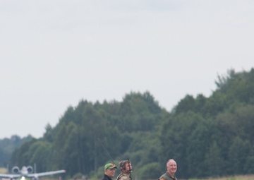 442nd FW completes 8 highway landings