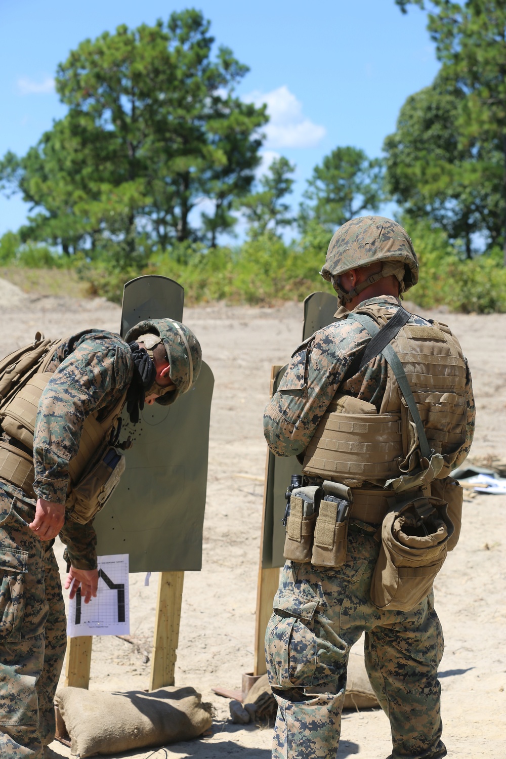 DVIDS - Images - Maintenance battalion Marines hit the range [Image 5 of 5]