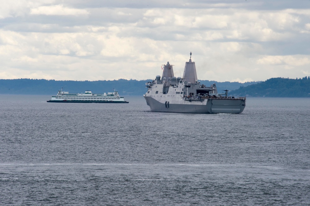 DVIDS Images Ships Arrive In Seattle for Seafair Fleet Week [Image