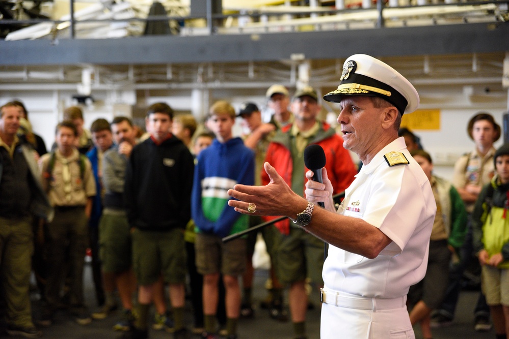 Commander, Carrier Strike Group 11 Visits USS Somerset