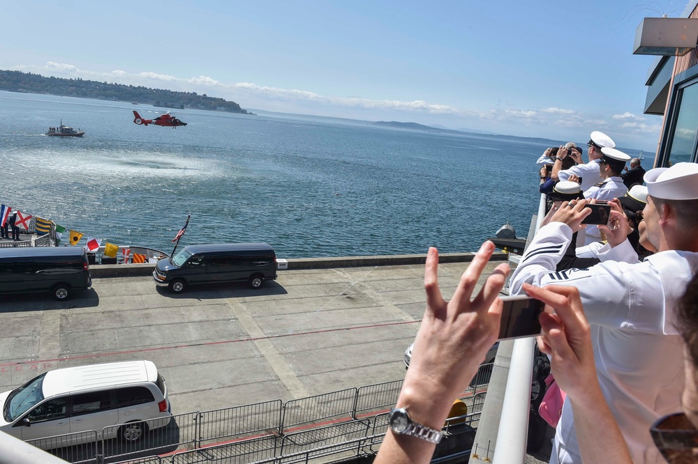 Coast Guard 13th District SAR demonstration at Seattle Seafair