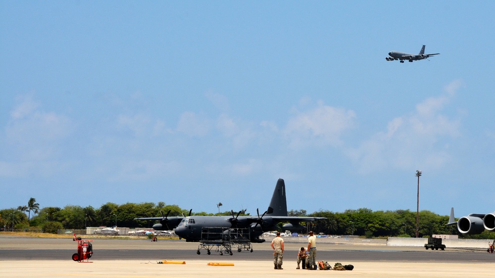 Crew chiefs with the 507th Aircraft Maintenance Squadron recover a KC-135R Stratotanker after a refueling mission at RIMPAC 16