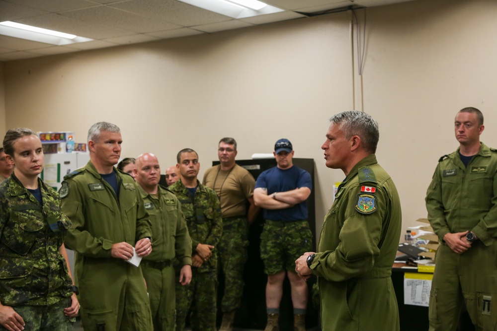 Maj. Gen. Drouin Visits RIMPAC Participants