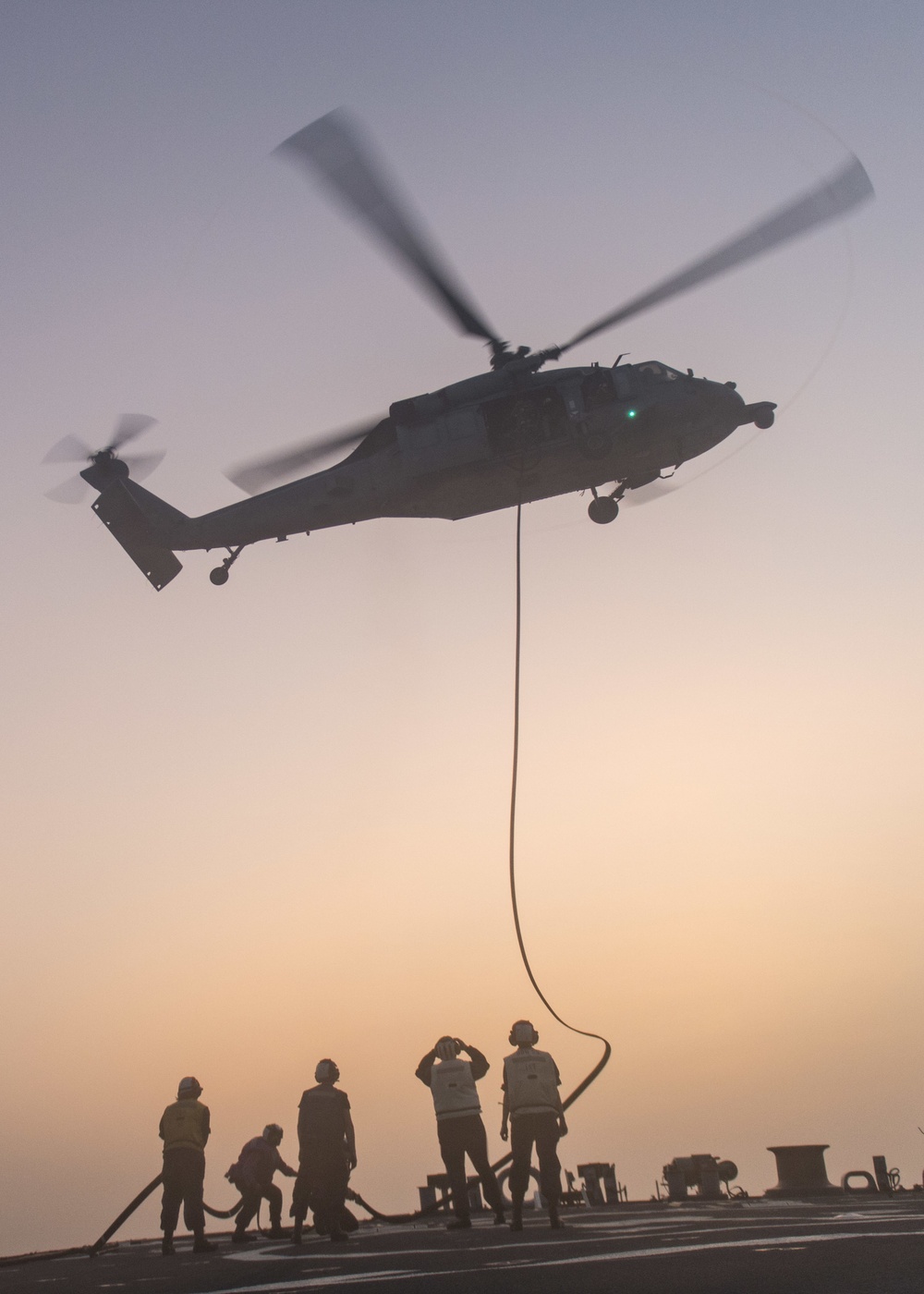 USS STOUT (DDG 55) HELO INFLIGHT REFUELING (HIFR)