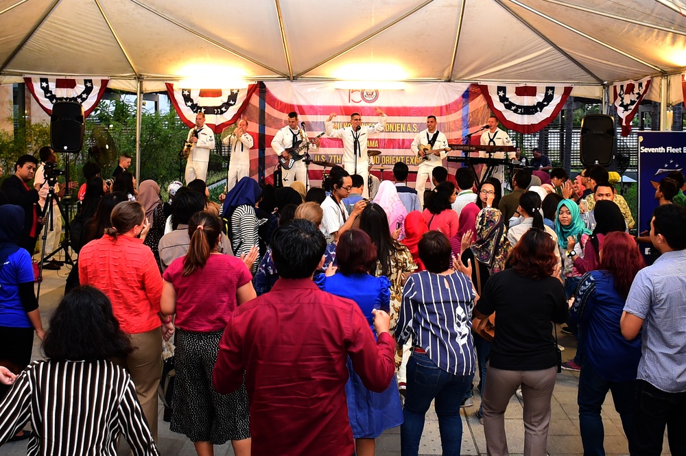 160803-N-QV906-N-291