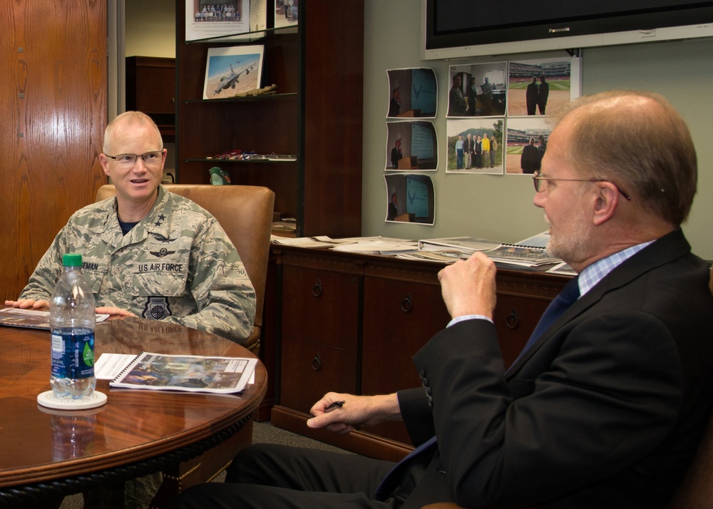 Wert meets with commander of 24 AF