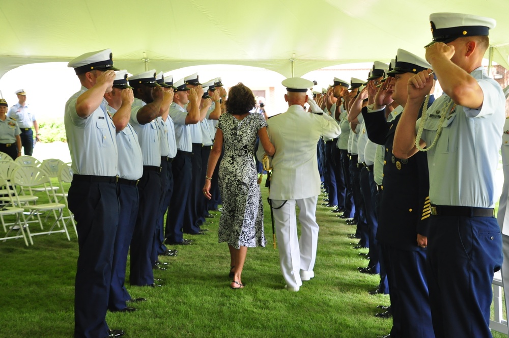 Coast Guard Atlantic Area holds change of command