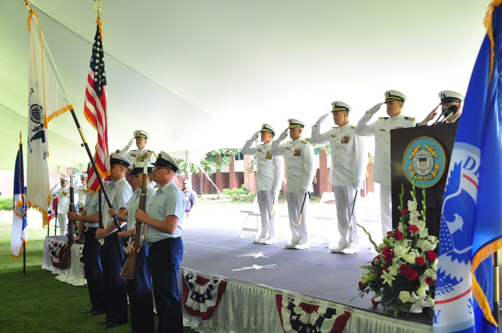 Coast Guard Atlantic Area holds change of command