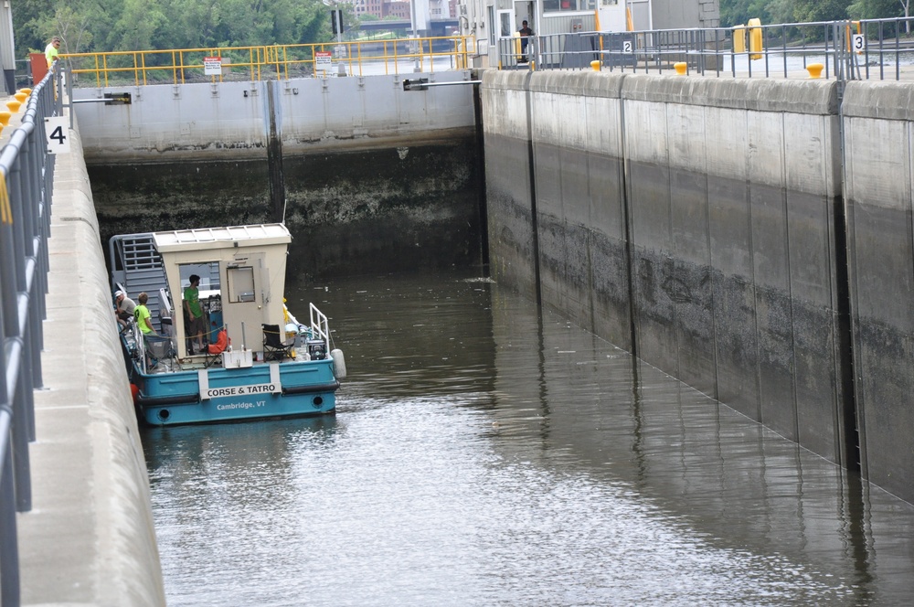 Vessel using Troy Lock and Dam