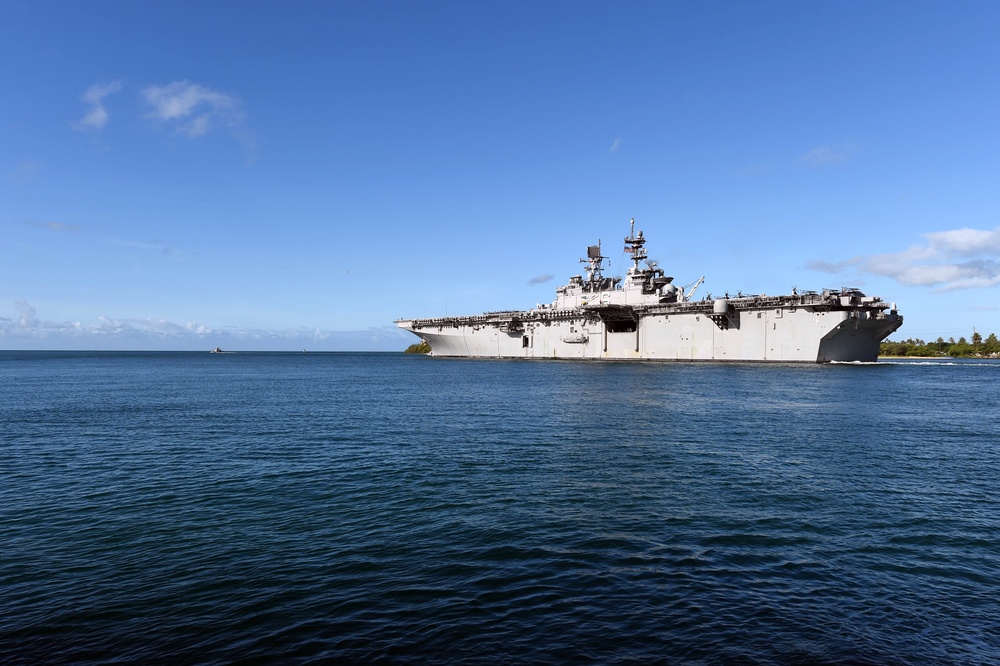 Amphibious assault ship USS America (LHA 6) departs Joint Base Pearl Harbor-Hickam following the conclusion of Rim of the Pacific 2016.