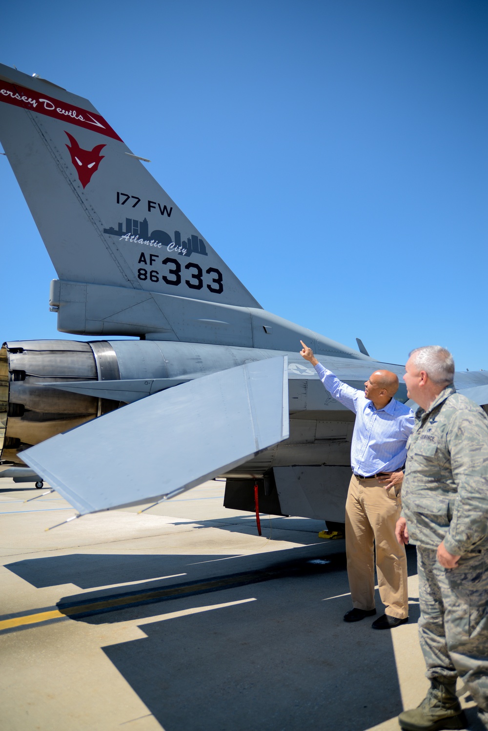 DVIDS Images New Jersey Senator visits the New Jersey Air National