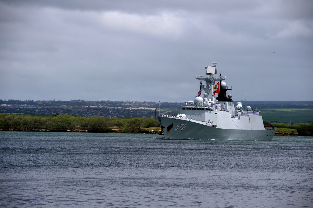 Chinese navy multirole ship Hengshui (FFG 572)departs Joint Base Pearl Harbor-Hickam following the conclusion of Rim of the Pacific 2016.