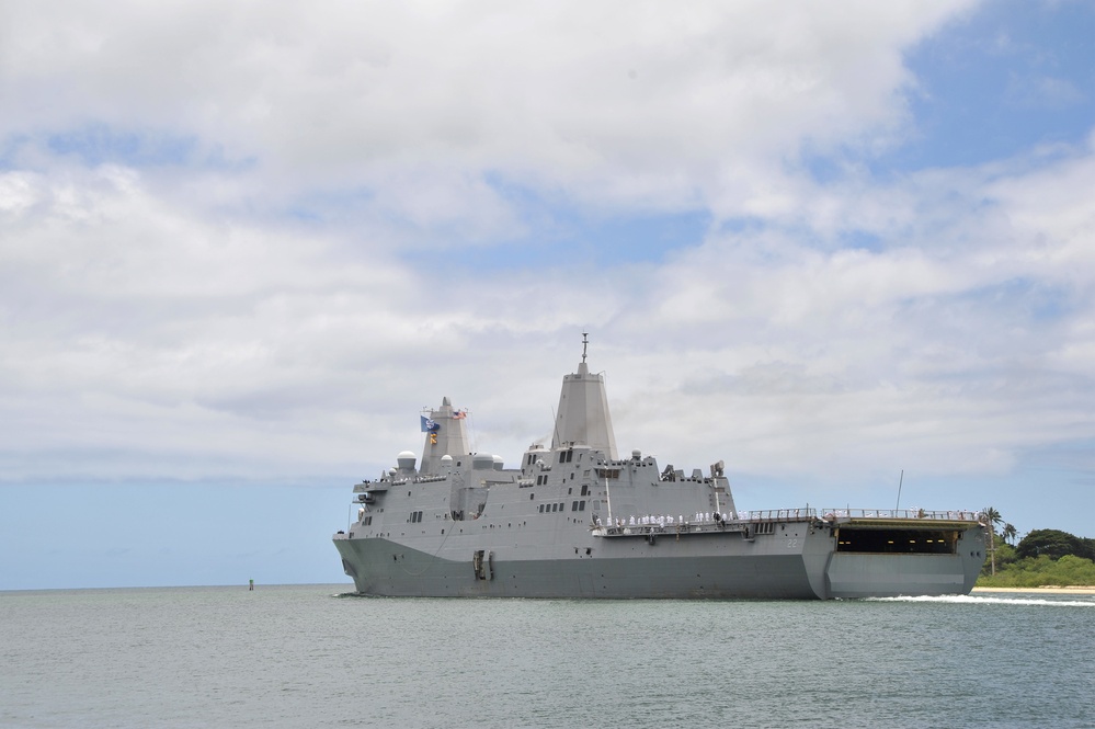 Amphibious Transport Dock Ship USS San Diego (LPD 22) Departs Joint Base Pearl Harbor-Hickam Following the Conclusion of RIMPAC 2016