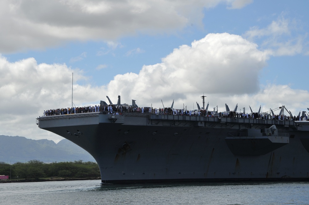 Nimitz-Class Aircraft Carrier USS John C. Stennis Departs Joint Base Pearl Harbor-Hickam Following the Conclusion of RIMPAC 2016