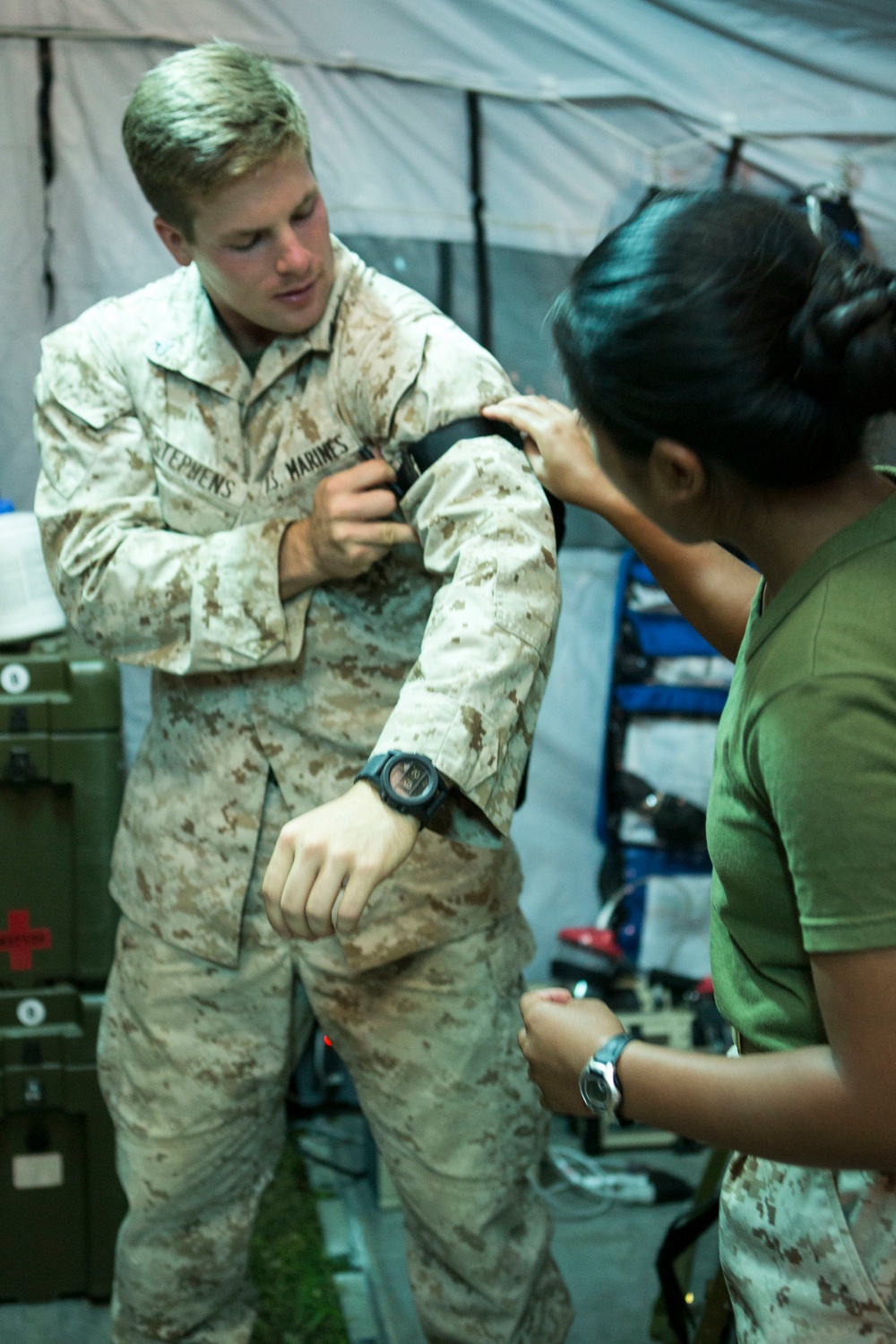 SPMAGTF-CR-AF Marines develop lifesaving skills
