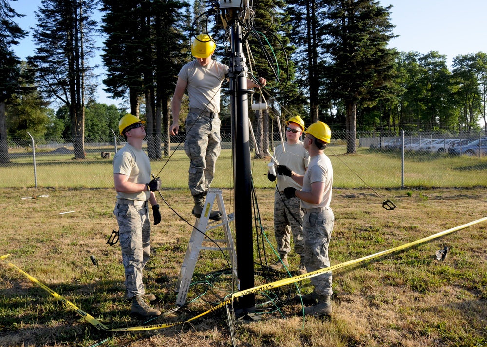 134th ACS participates in national exercise “Cascadia Rising”