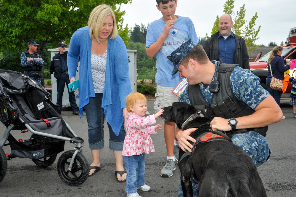 Poulsbo's Annual Touch-a-Truck Expo