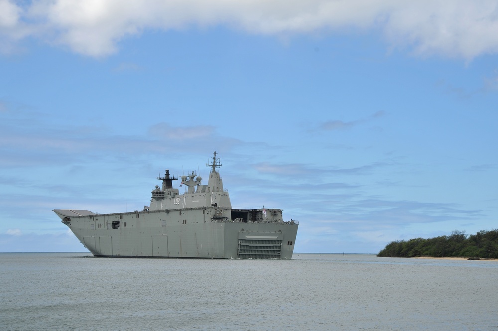 Royal Australian Navy Canberra Class Amphibious Ship HMAS Canberra (L02) Departs Joint Base Pearl Harbor-Hickam Following the Conclusion of RIMPAC 2016