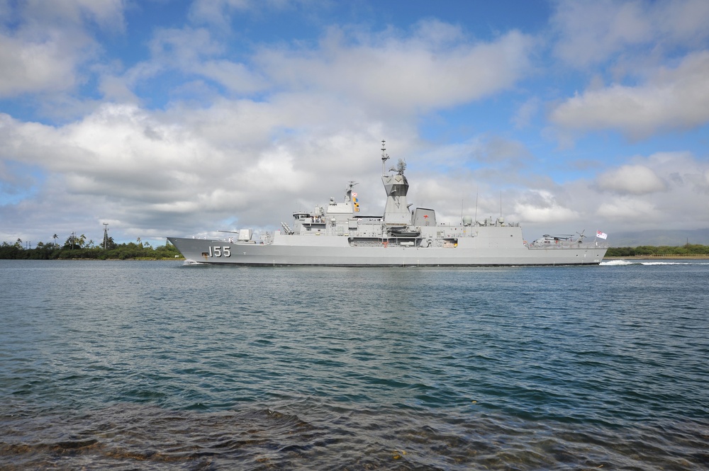 Royal Australian Navy Anzac Class Frigate HMAS Ballarat (FFH 155) Departs Joint Base Pearl Harbor-Hickam Following the Conclusion of RIMPAC 2016