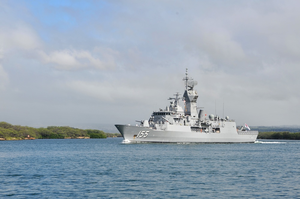 Royal Australian Navy Anzac Class Frigate HMAS Ballarat (FFH 155) Departs Joint Base Pearl Harbor-Hickam Following the Conclusion of RIMPAC 2016