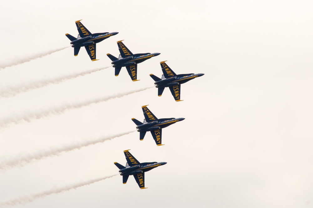 Blue Angels and Navy Band Northwest Perform