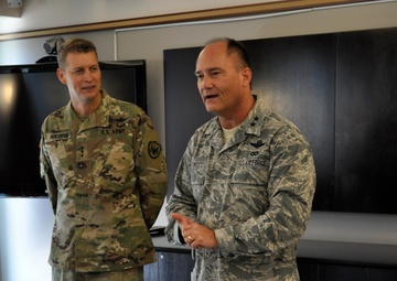 Lt. Gen. Hokanson receives Oregon 30-Year Medal