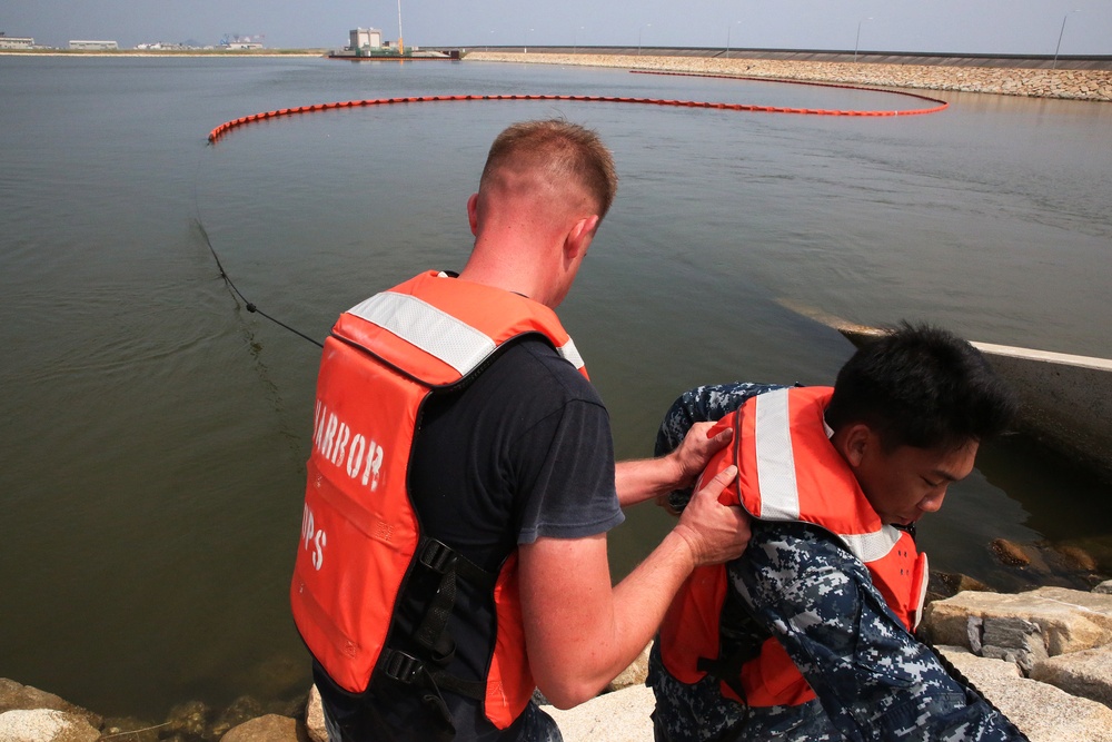 Facility Response Team tests their oil spill response