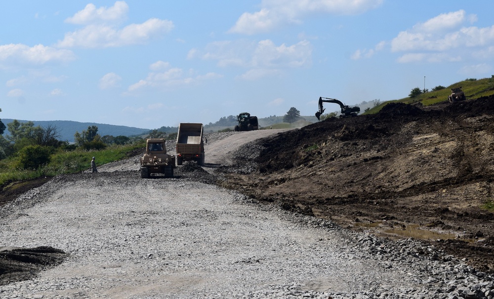 Lieutenant General Timothy Kadavy visits Tennessee, Alabama Army National Guard in Romania