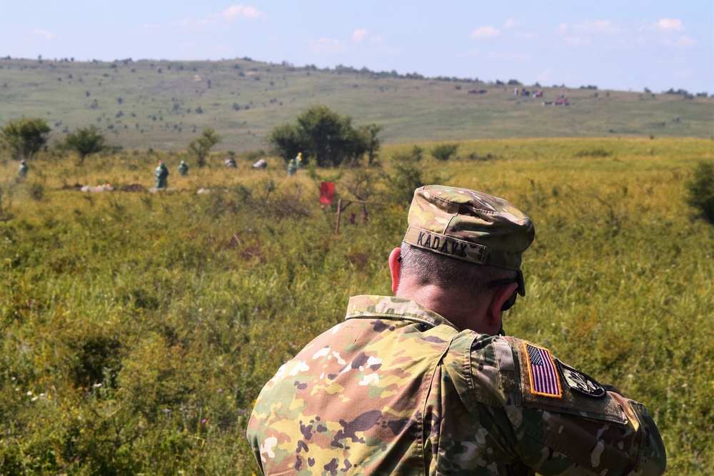 Lieutenant General Timothy Kadavy visits Tennessee, Alabama Army National Guard in Romania