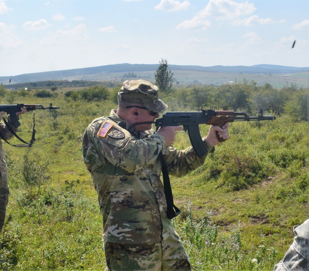 Lieutenant General Timothy Kadavy visits Tennessee, Alabama Army National Guard in Romania
