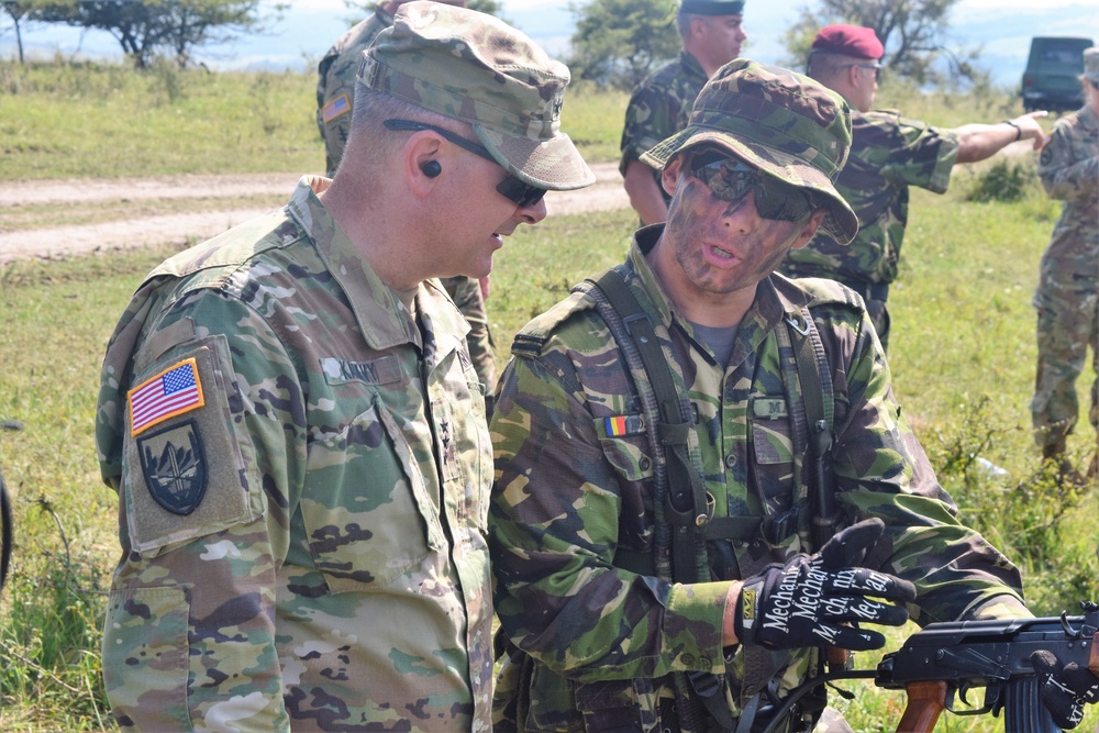 Lieutenant General Timothy Kadavy visits Tennessee, Alabama Army National Guard in Romania