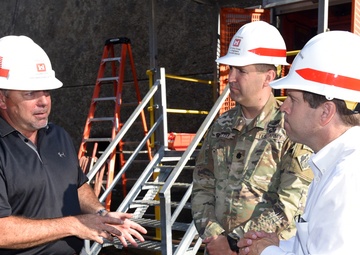 Congressman gets close look at dewatered Chickamauga Lock